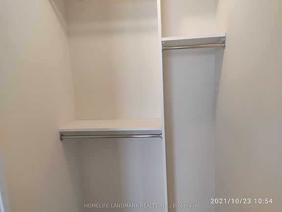 3rd image of 9085 Jane St #2001