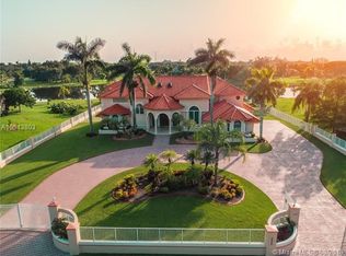 5340 W Saxon Cir, Southwest Ranches, FL 33331