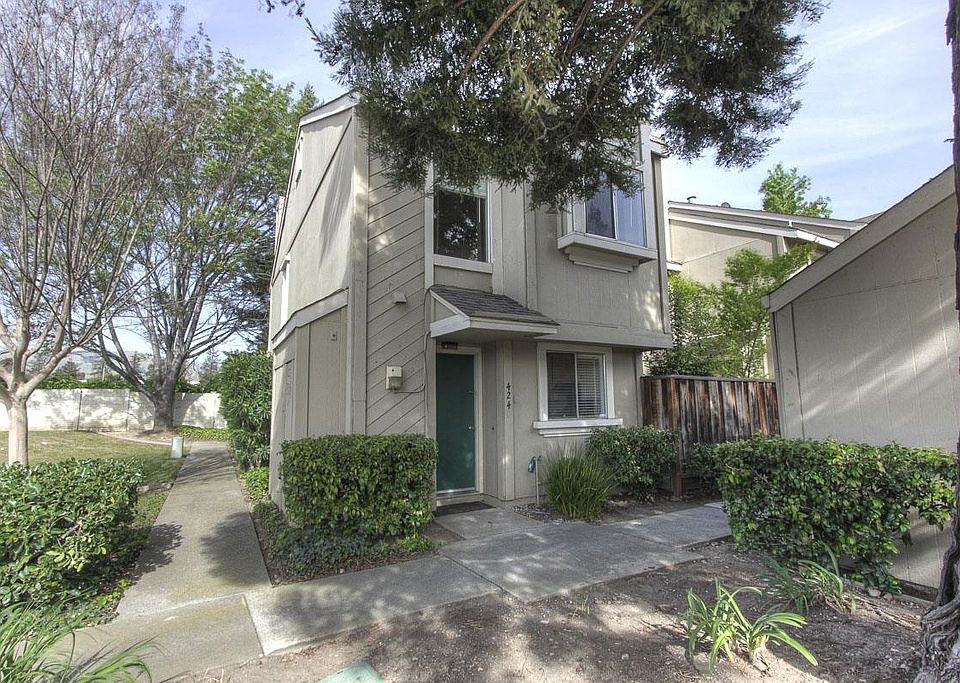 1st image of 424 Tortola Way