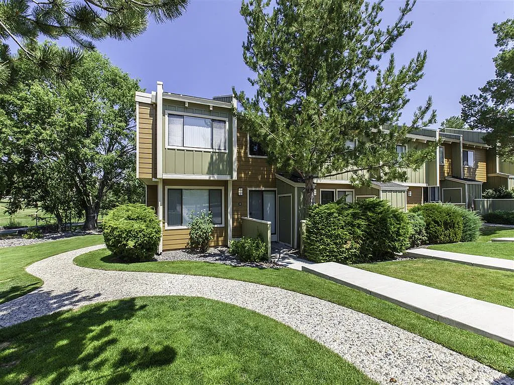 Aspen Ridge — Photo 3
