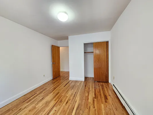 Rented by Astoria Realty | media 5