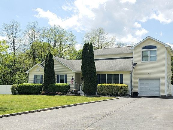 2nd image of 121 Edgar Ave