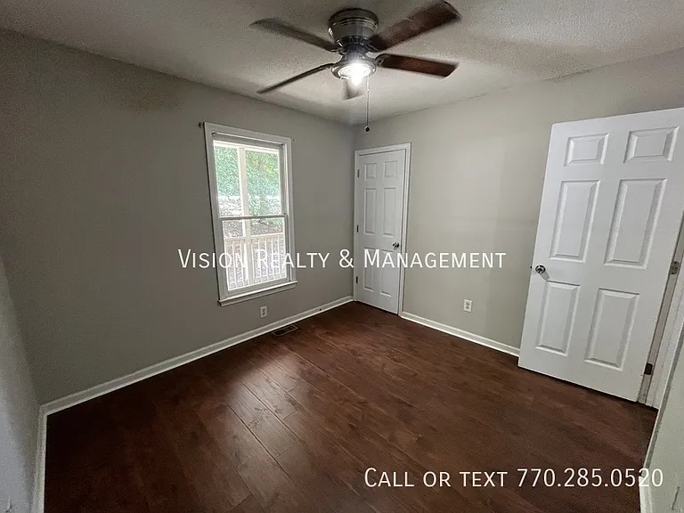 208 Wesley Chapel Rd — Photo 32