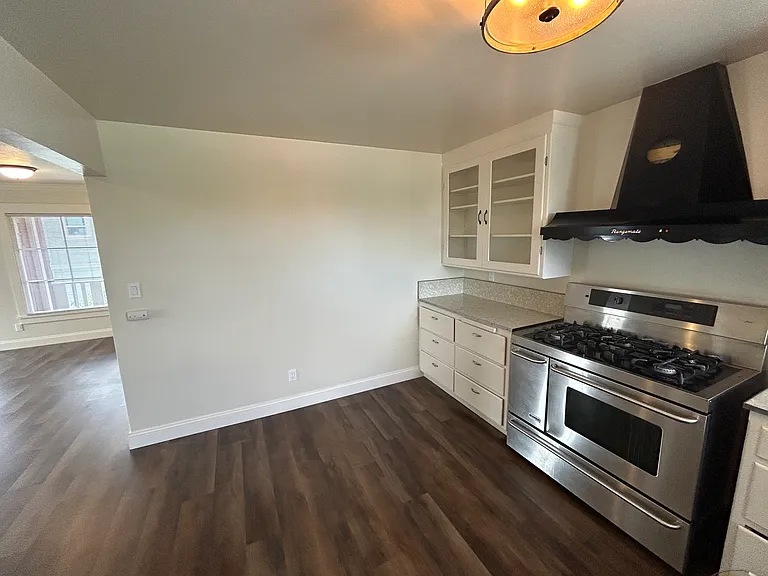 912 Carolina St #5 — Photo 7