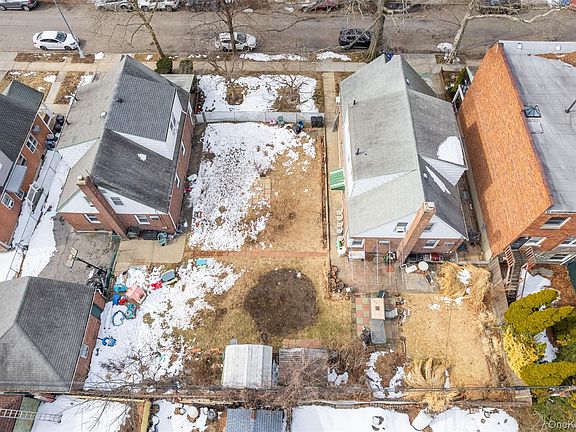 5th image of 47-49 194th Street
