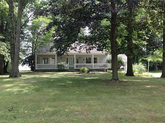 2nd image of 1835 Bentley Dr