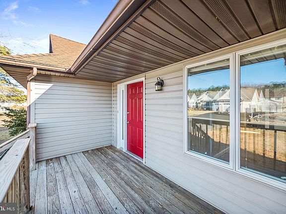 5th image of 38959 Bayview W
