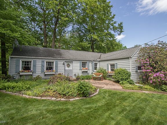 4th image of 29208 Armadale Ave