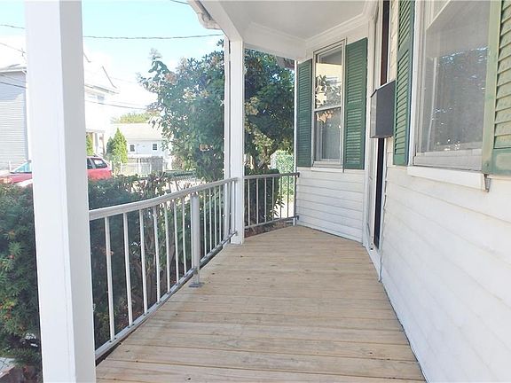 2nd image of 40 Hillwood St