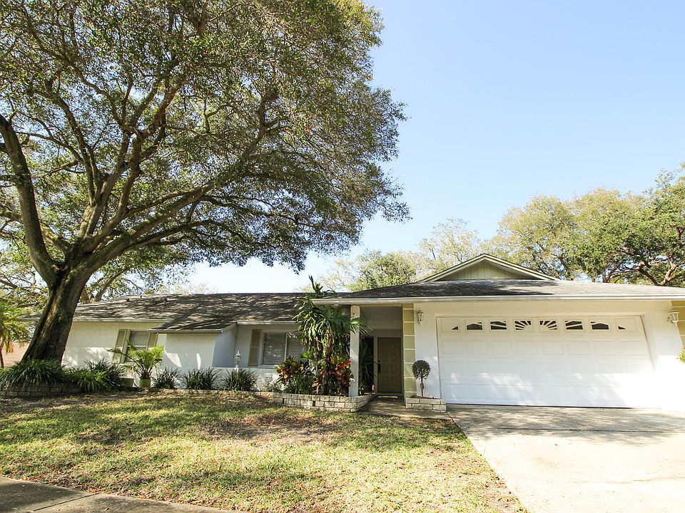 1st image of 315 Arbor Glen Dr