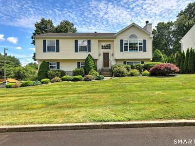 2 Michelle Lane, Naugatuck, CT, 06770
