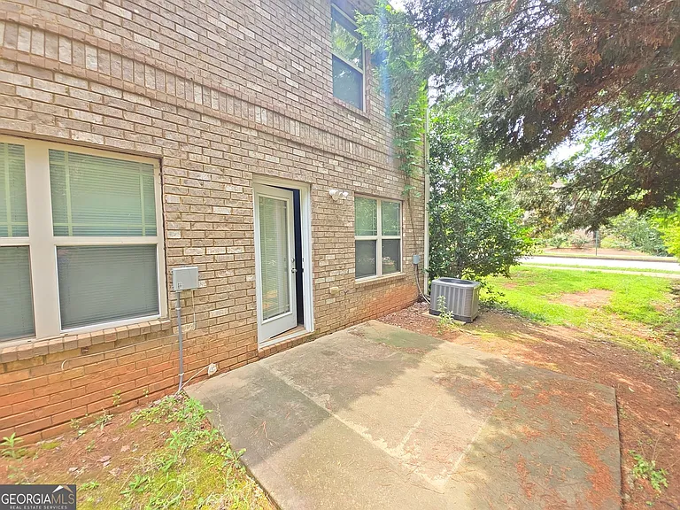 1098 McConaughy Ct — Photo 7