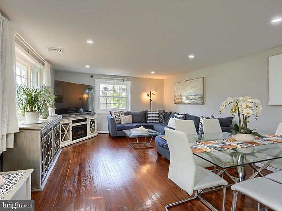 4th image of 5931 York Rd