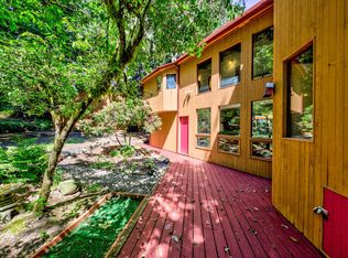 7019 NE Twin Ponds Rd, Bainbridge Island, WA 98110