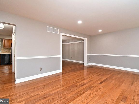 5th image of 125 Goshen Rd