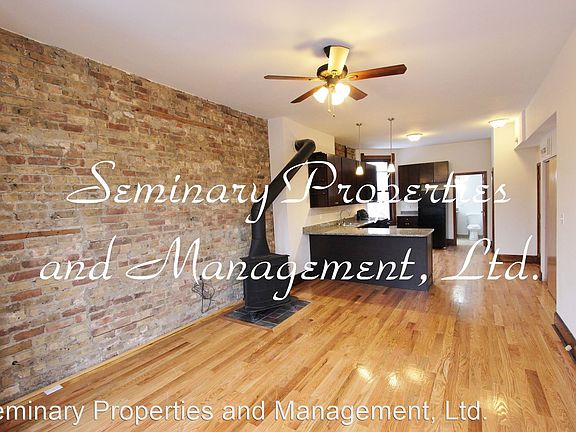 4th image of 1876 N Sheffield Ave APT 2R