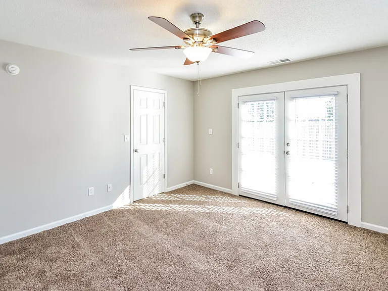 7296 Green Ash Dr — Photo 9