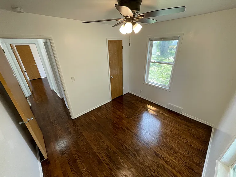 1020 Cole Creek Dr — Photo 10