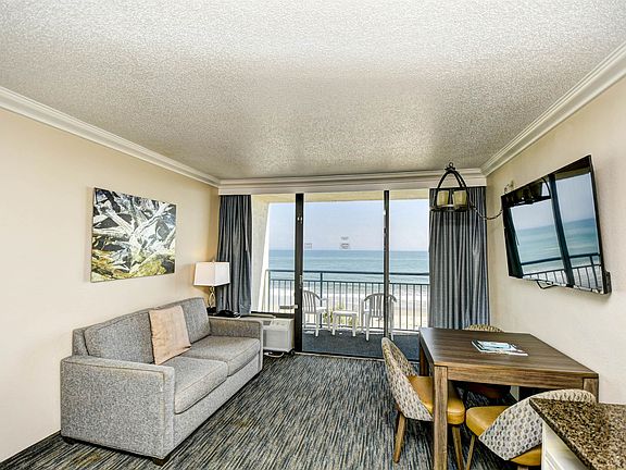 4th image of 1105 S Ocean Blvd. #414