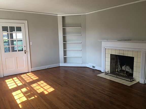 Living room, wood fireplace 