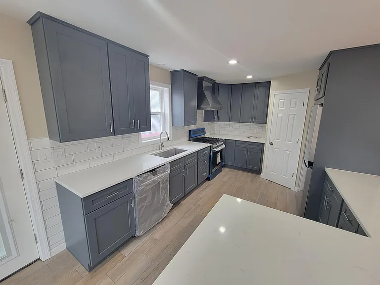 31 Hamilton St — Photo 28