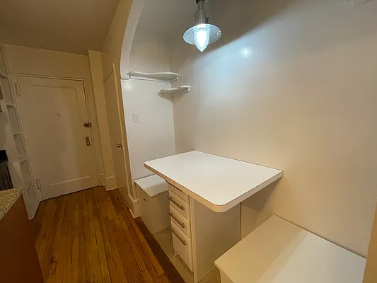 Rented by Corcoran | media 18