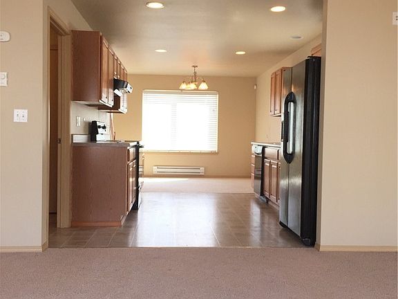 4th image of 10009 Tahoma Court