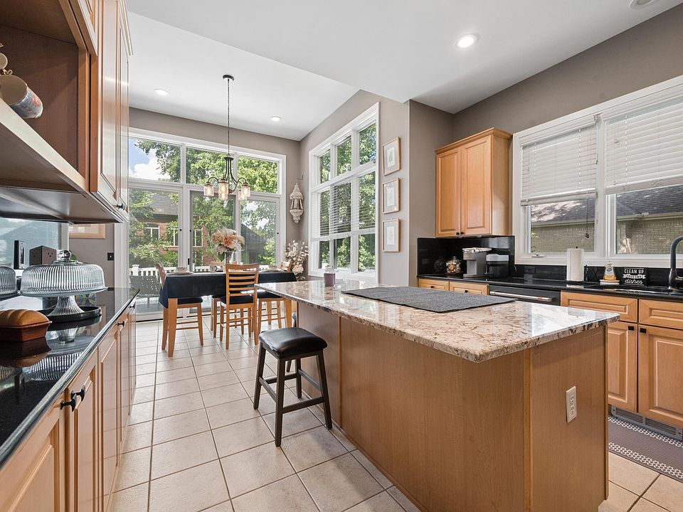 11215 Wilshire Dr, photo 14