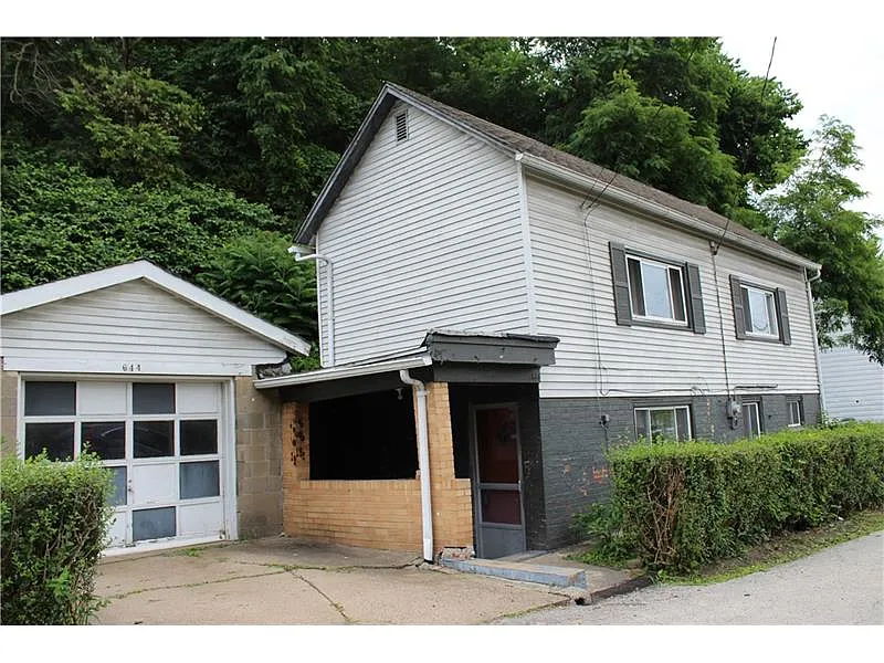 644 14th Street Ext photo 1