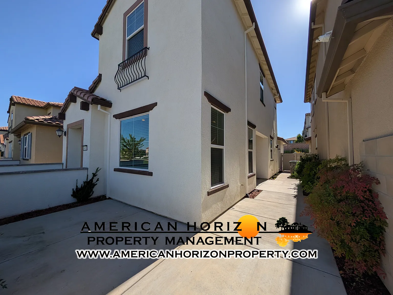 3 bed, 2.5 bath, 1408 sqft, $3,000 — Photo 4