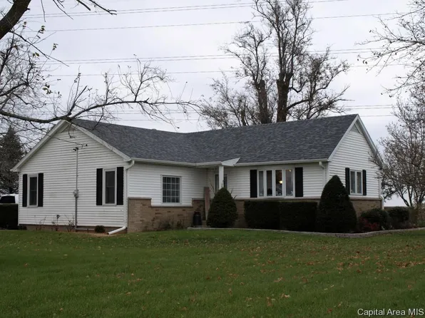 2227 Henderson Trl, Wataga, IL 61488