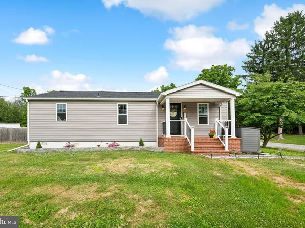 2700 Oakland Rd, Dover, PA 17315