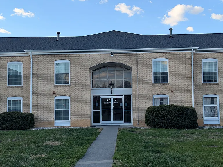 Chateau Riviera — Photo 14