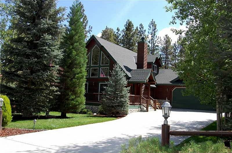 1st image of 940 Alpenweg Dr