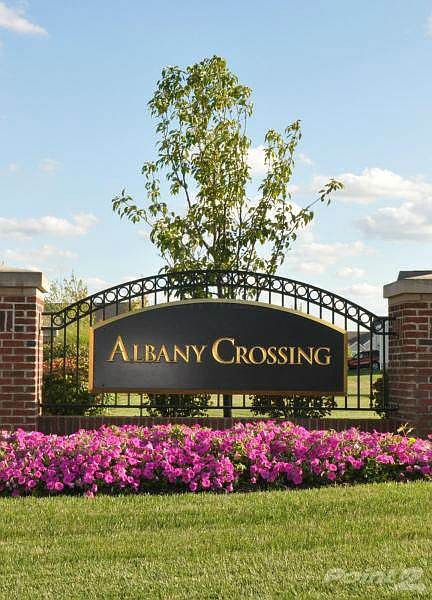 Albany Crossing sign