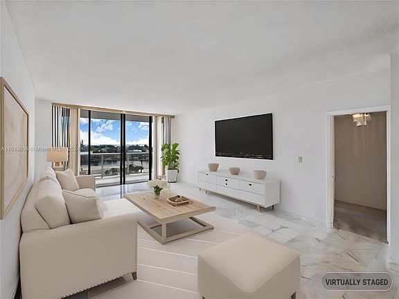 5th image of 20281 E Country Club Dr APT 506