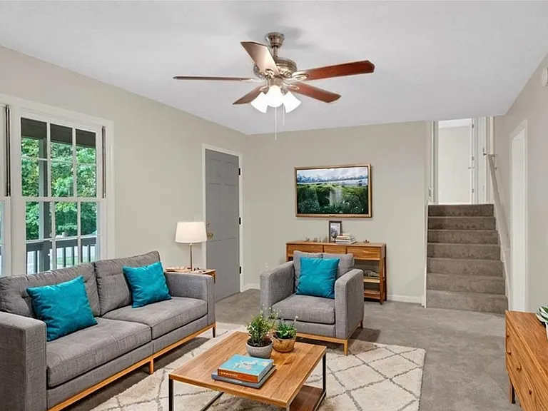 3049 Black Gum Dr NW — Photo 3