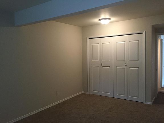 4th image of 129 108th Ave SE APT 8