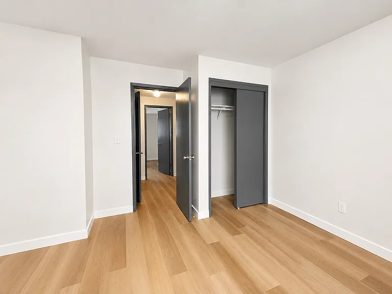 703 Woodford Ave N #3A — Photo 12