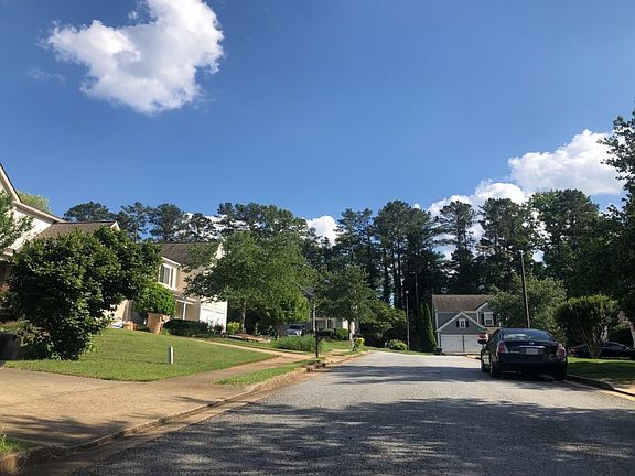 5th image of 3209 Claybrooke Dr