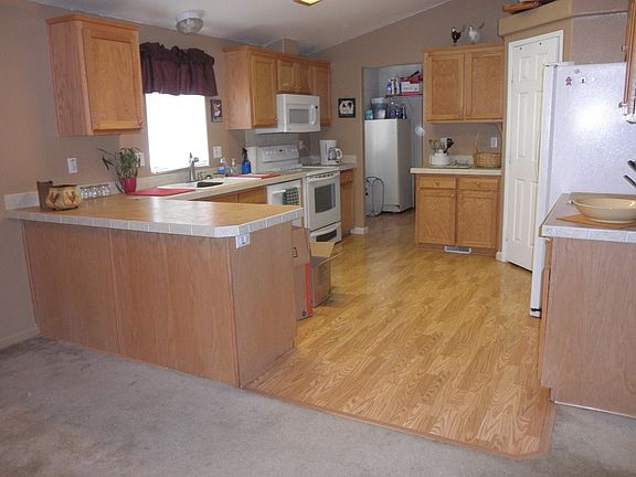 5th image of 201 W Oakview Ave Unit 16