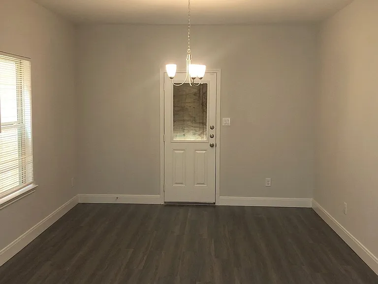 9218 Nyssa Street — Photo 3