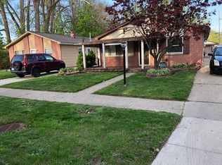 6715 Troy St, Taylor, MI 48180