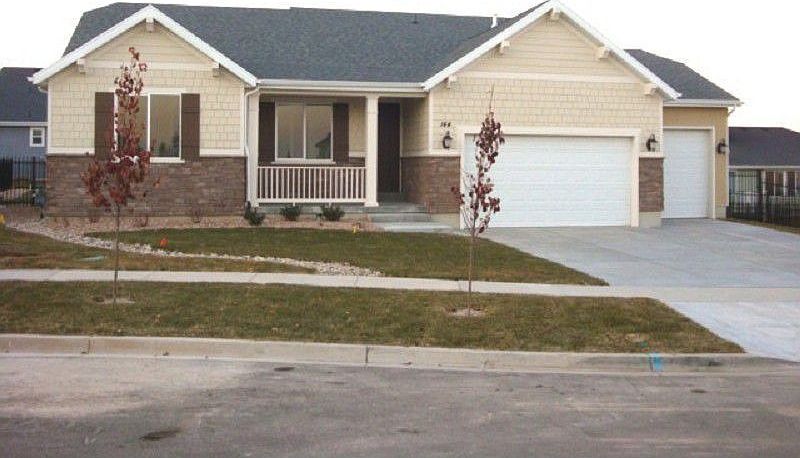 1st image of 98 E Cottage Cv