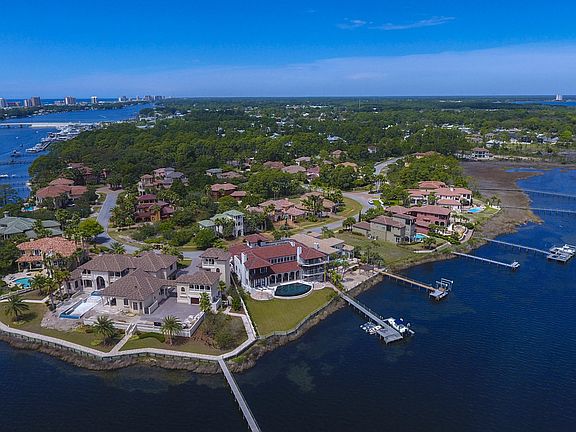 2nd image of 5253 Finisterre Dr