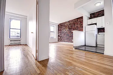 Rented by Urbane Brokerage