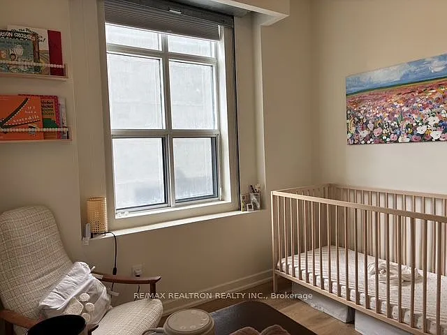438 Richmond St W #401 — Photo 2
