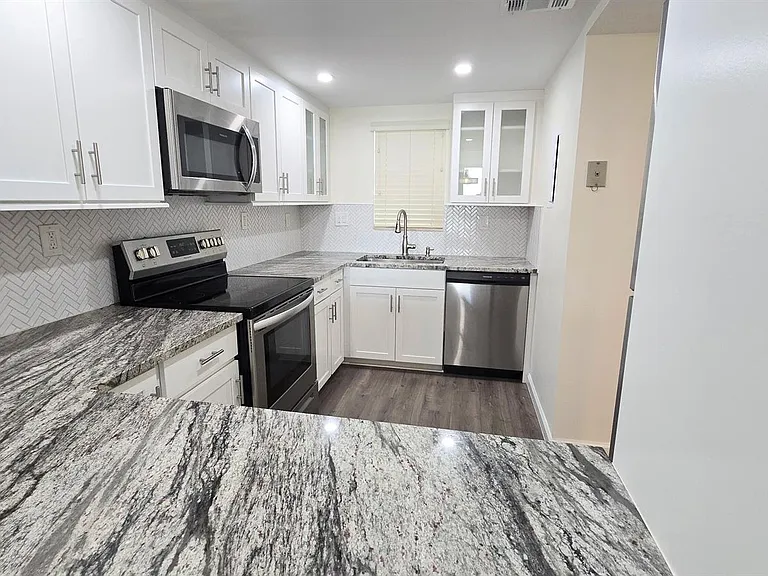3100 W Rolling Hills Cir #609 — Photo 19