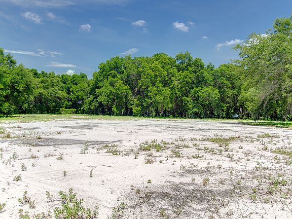 3rd image of 7001 Rowlett Park Dr