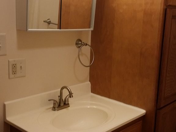 5th image of 436 W 1st St